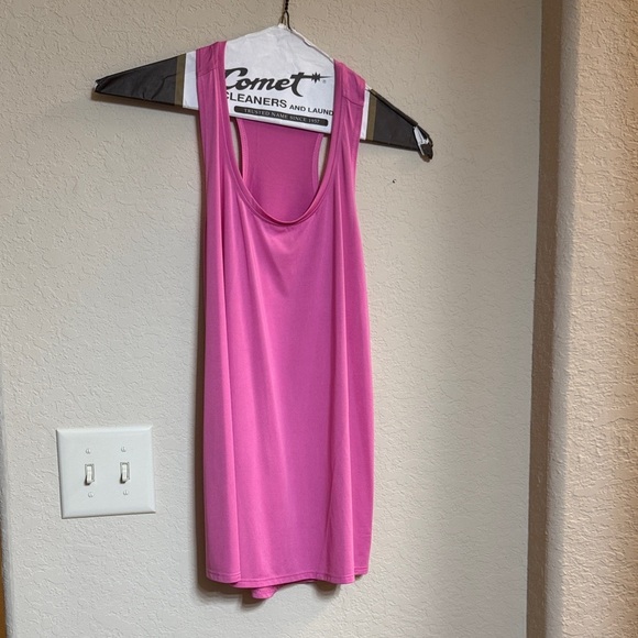 Tops - Pink Razorback Women's Tank Size M